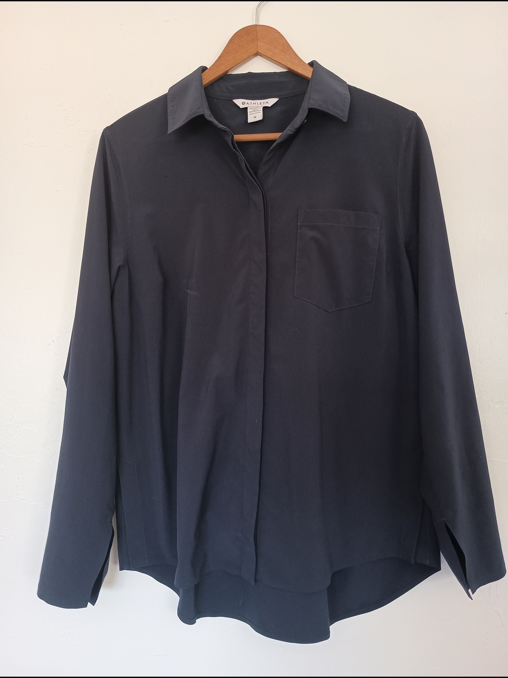 Athleta Urbanite Top Dark Navy Long-Sleeve Button-Down Shirt